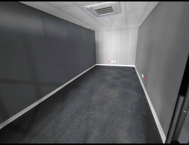 420M² OFFICE TO LET IN BRYANSTON